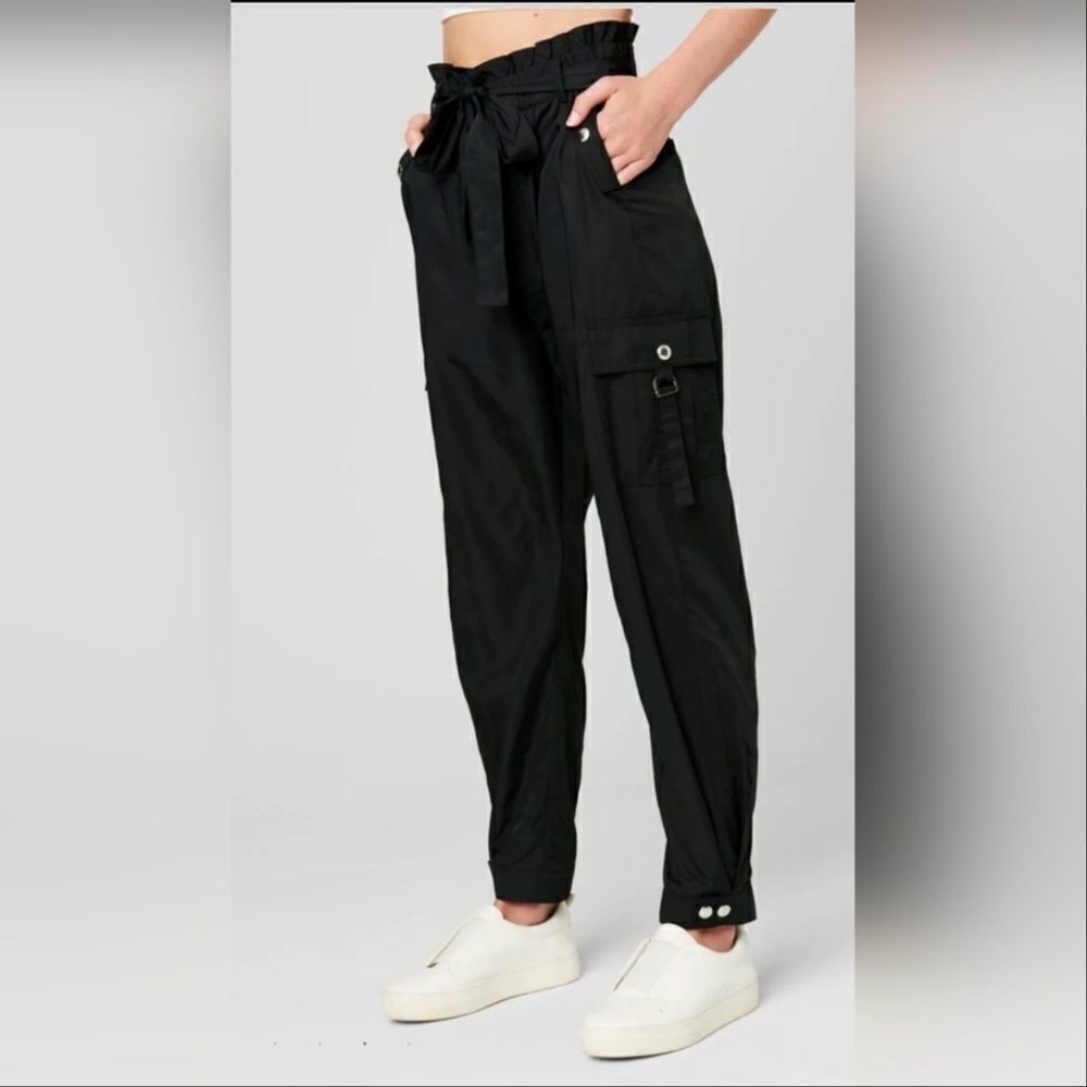BlankNYC Nylon Paper Bag Cargo Pants Black Size 31 Ankle